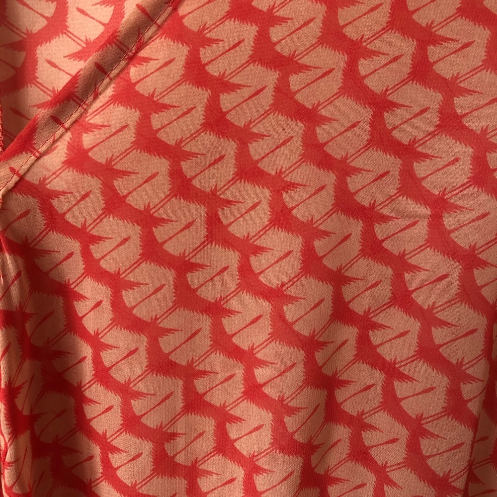 🤩*LIKE NEW* Chiffon Peplum Button-Up Blouse - Picture 5 of 7